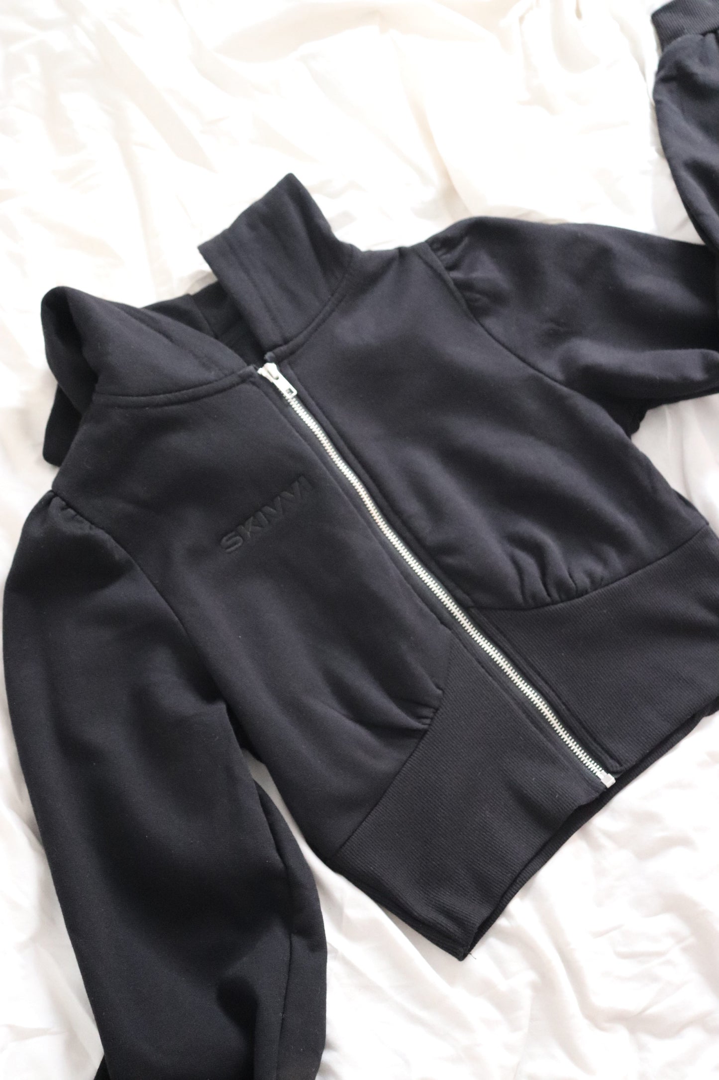 Chill Zip-Up Hoodie - Black